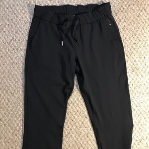 Lululemon On The Fly Pant 28”